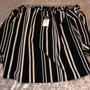 Cute of the shoulder top